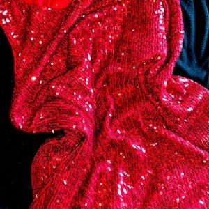 Shimmer Red Top❤️